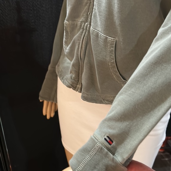 Tommy Hilfiger Tommy Jeans Olive green hoodie. Girls Sz M - Picture 5 of 7